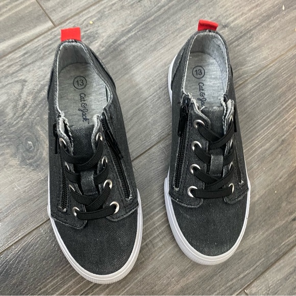 🌈 Cat & Jack boys shoes size 13 - Picture 2 of 5